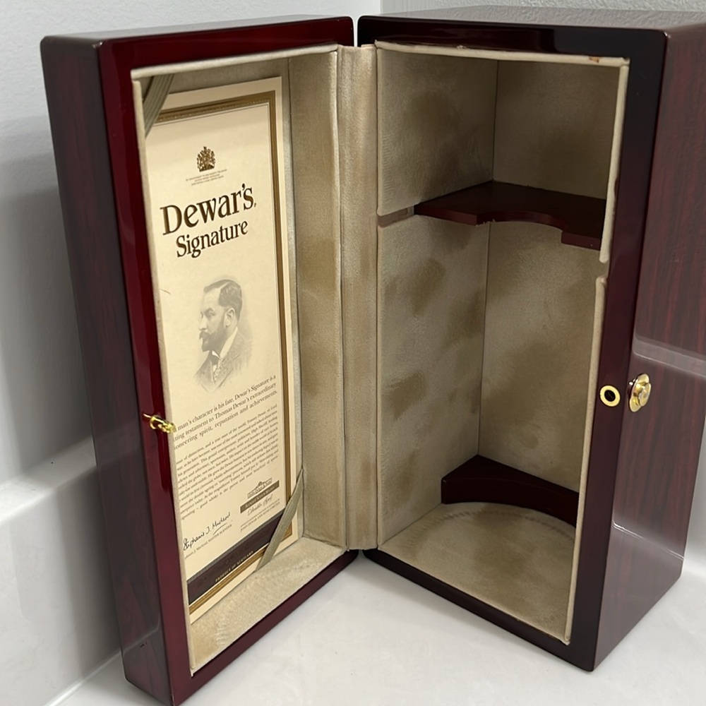 Dewar’s Signature Box - Picture 8 of 8